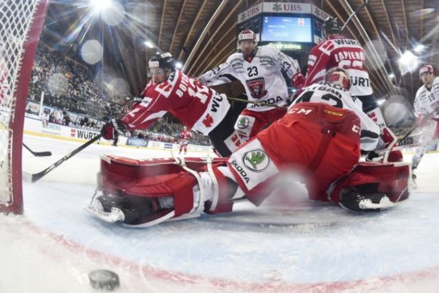 363007_switzerland_hockey_spengler_cup_58546 d198e252ce7740e19fa910890dfdc266 676x451.jpg