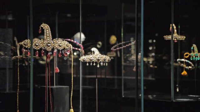 363490_italy_jewel_theft_25308 4b5a5433eaab494fb61b67179b8dc426 676x451.jpg