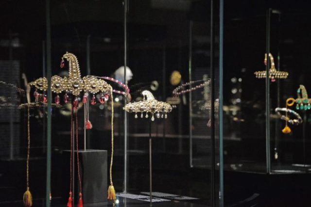 363490_italy_jewel_theft_25308 4b5a5433eaab494fb61b67179b8dc426 676x451.jpg
