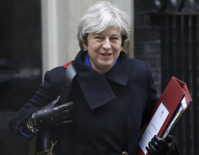 363843_britain_politics_91117 842765ef7c9647308f1f0adea622f2ef 676x526.jpg