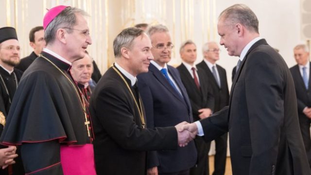 364023_andrej kiska 676x451.jpg