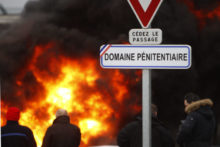 364343_france_prison_attack_17167 1ab0e1dbfafb43c7a33f56fa05d3a963 676x451.jpg