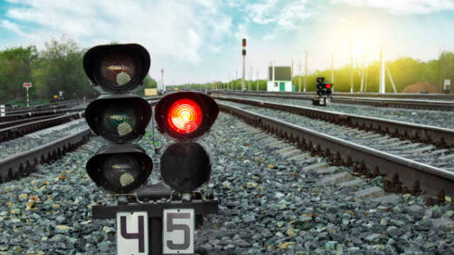 364455_rail 676x451.jpg
