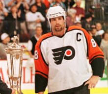 364588_lindros 676x591.jpg