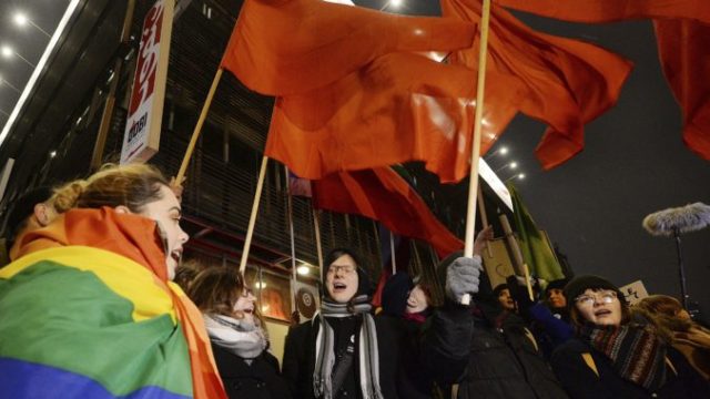 364651_poland_womens_march_54697 fb55005cc21946b0a92750c13fa1d809 1 676x460.jpg