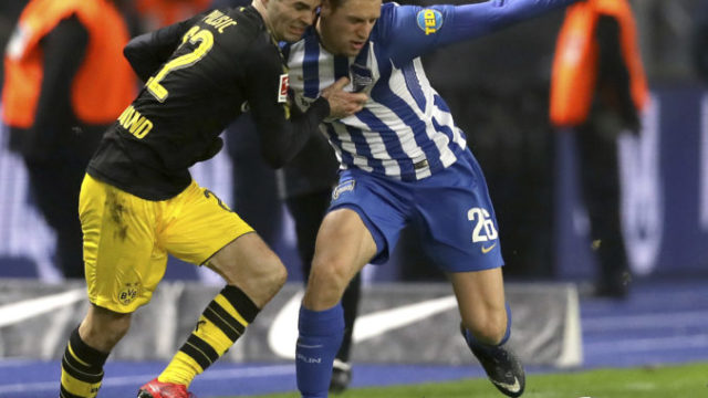 364857_bundesliga borussia dortmung hertha berlin 676x547.jpg