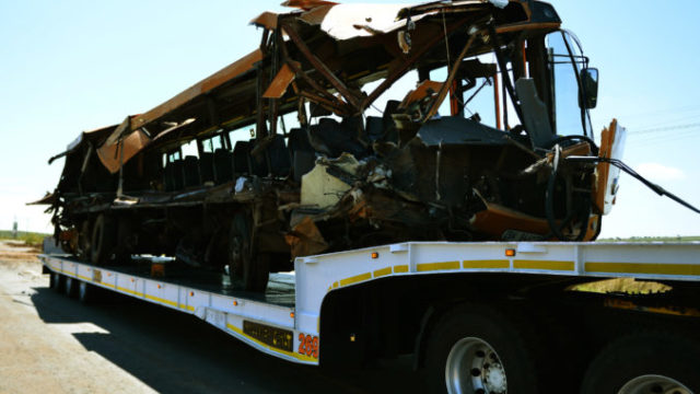 365293_south_africa_bus_crash d08aee8030584e5c8110a900041740e1 676x460.jpeg