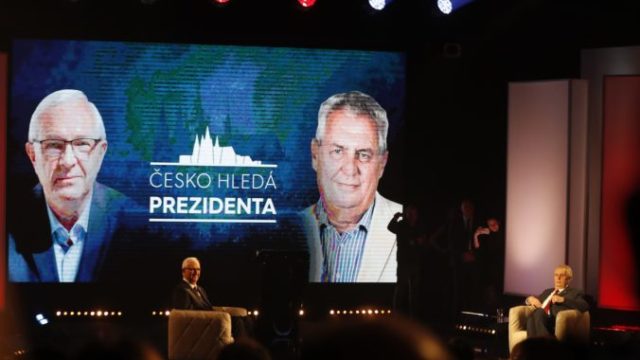 365446_zeman_drahos_2 676x451.jpg