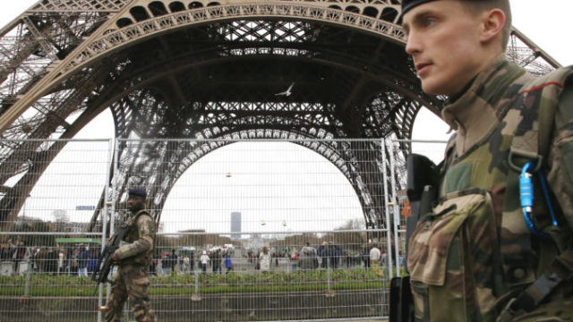 365482_france_security_38192 5d884836c11744748efb92cde607c623 676x494.jpg