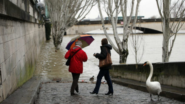 365557_france_flooding_57271 ccda2dca4c7e47dc900eadaa1e42c5bd 676x451.jpg