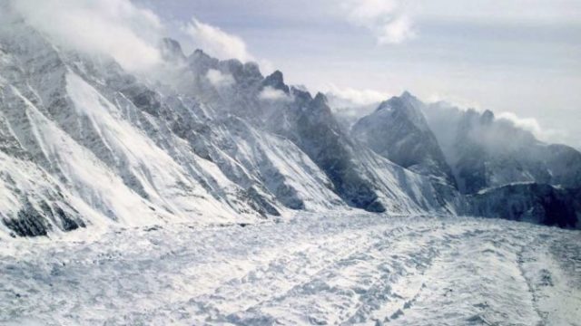 365614_india_kashmir_avalanche 2fbe29cacda84ba3bda5b721f6ed67eb 676x450.jpg