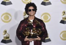 365793_bruno mars 676x460.jpg