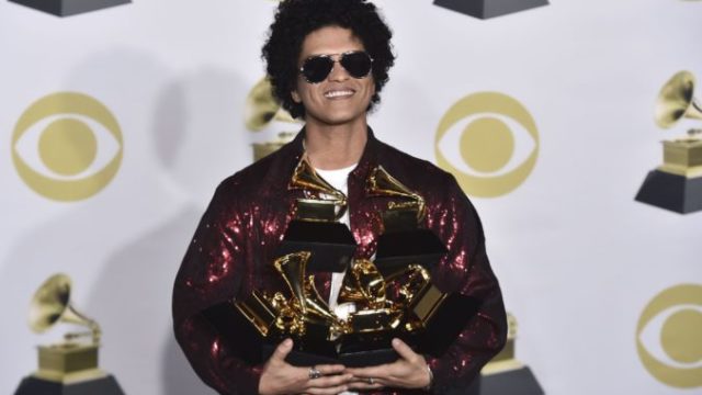 365793_bruno mars 676x460.jpg