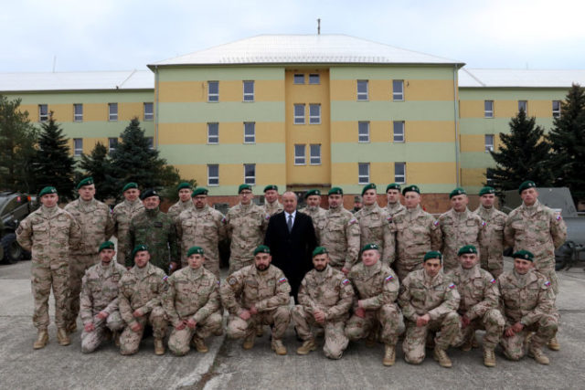 366077_slovenski vojaci 676x451.jpg