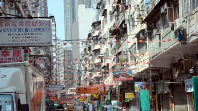 366198_city 374416_1920 676x447.jpg