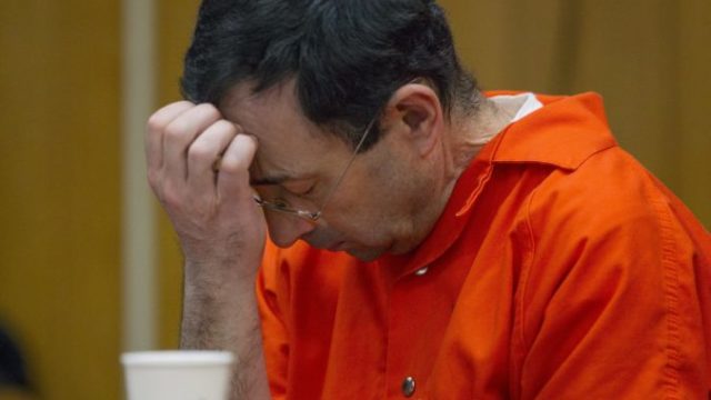 366294_larry nassal 676x451.jpg