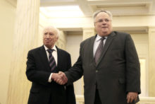 366300_grecko macedonske rokovania 676x451.jpg