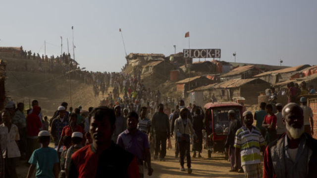 366314_bangladesh_myanmar_rohingya_75871 6f043cef851b44ddbc957b96b23ed61b 676x442.jpg