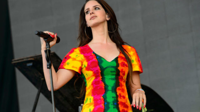 366429_lana del rey 676x450.jpeg