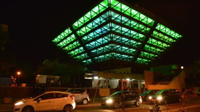 366472_slovensky rozhlas obratena pyramida 676x451.jpg