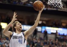 366563_dirk nowitzki 41 676x473.jpg