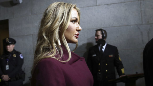 367281_trump_daughter_in_law_white_powder_02445 54c088cbd338428e9818adc75ad855b1 676x453.jpg