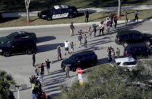 367544_school_shooting_florida_25185 e9e960ae6e0341b3ba2a05edacb03c50 676x439.jpg