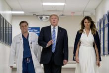 367759_aptopix_trump_school_shooting_florida_55508 5e01ad6c668b4497871df97fb22853ec 676x451.jpg