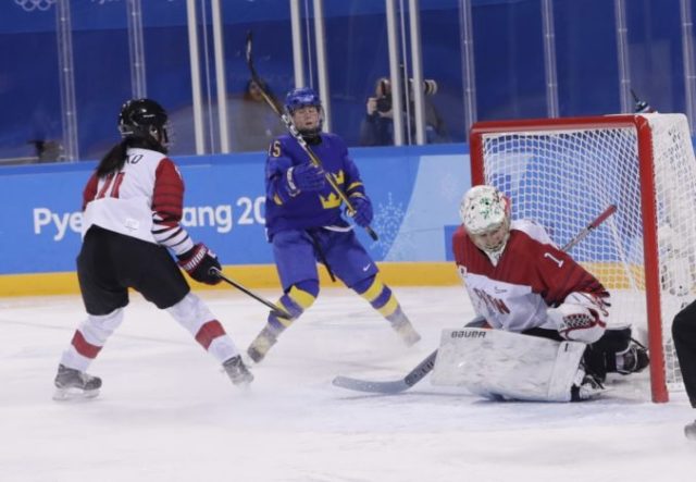 367829_pyeongchang_olympics_ice_hockey_women_67041 57c9ed05712d41f2b493bee94e41bbef 676x468.jpg