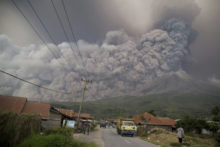 367895_indonesia_volcano_08857 d29af2f7501b4336ade4d3edb4acbfec 676x451.jpg