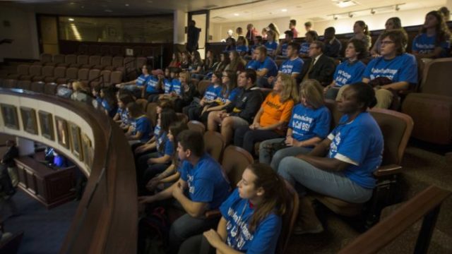368191_school_shooting_florida_30593 b3e9070038db4234aa6a901fb88d33f7 676x467.jpg