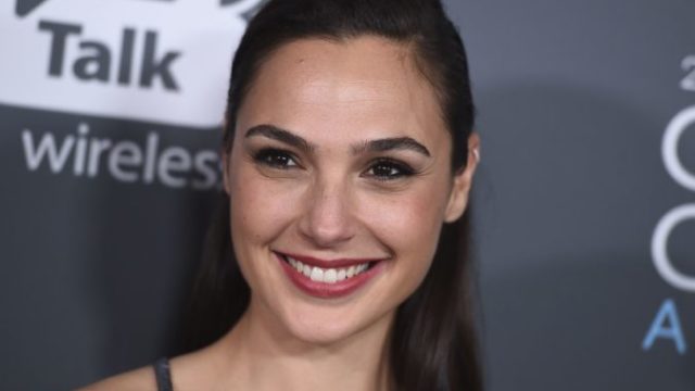 368221_gal gadot 676x468.jpg