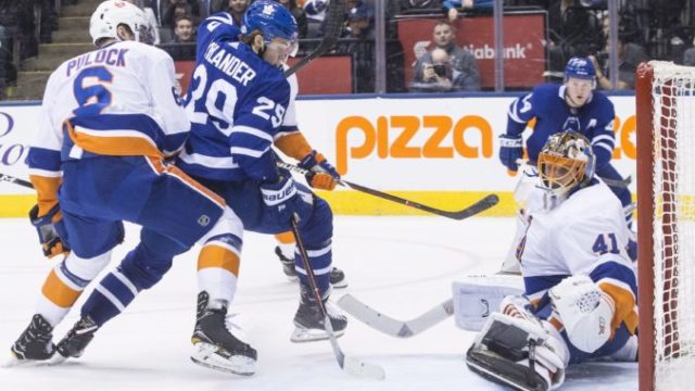 368337_jaroslav halak 1 676x451.jpg