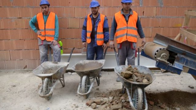 368633_stavba 676x451.jpg