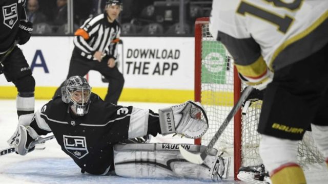 368662_golden_knights_kings_hockey_04827 bac1c0380765445aad46f3f1b168c24a 676x509.jpg