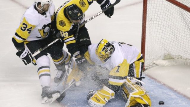 368902_casey desmith 1 david krejci 676x480.jpg