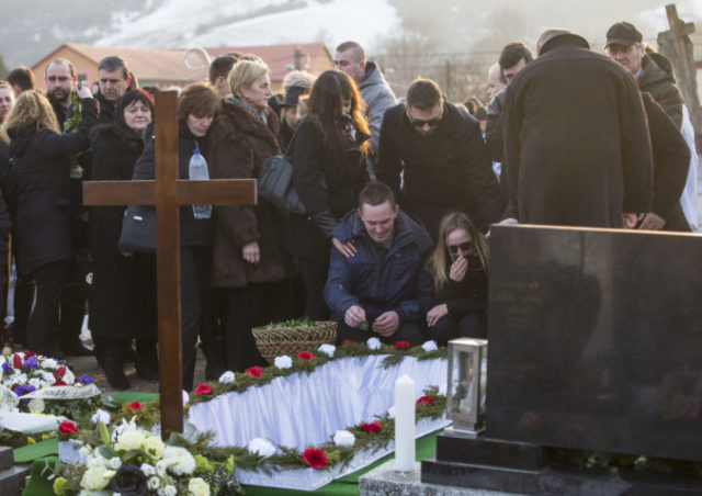 369016_pohreb kuciaka 2 676x477.jpg