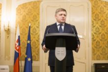 369157_robert fico 1 676x451.jpg