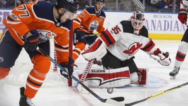 369257_devils_oilers_hockey_64914 55bae59acf4c4f3186bb46bb24a84326 676x473.jpg