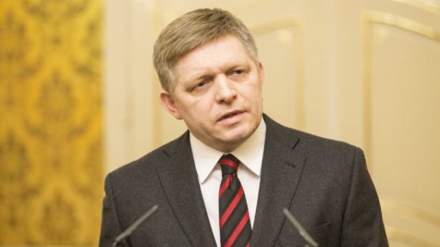 369260_robert fico 2 676x451.jpg