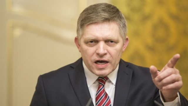 369326_robert fico 3 676x451.jpg