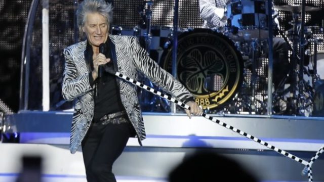 369397_italy_rod_stewart_59857 375de4eb4f2744de9dabd18787b731de 676x458.jpg