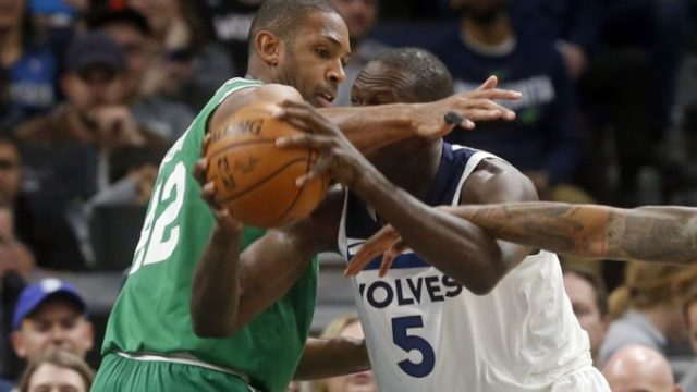 369505_gorgui dieng al horford 676x443.jpg