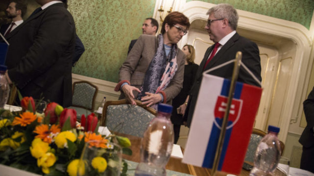 369572_delegacia ep 676x451.jpg