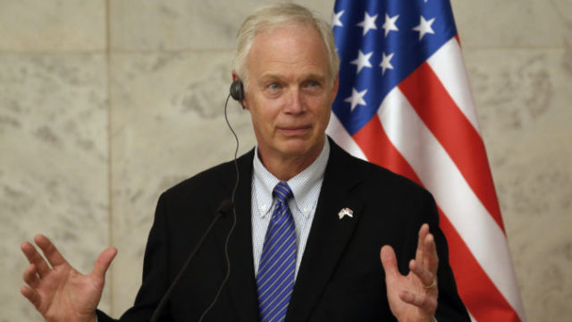 369580_ron johnson 676x452.jpg