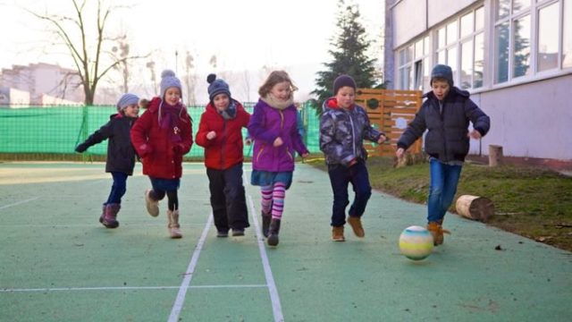 369947_deti v pohybe_pri krizi_3.ediciaychwh_small 676x450.jpg