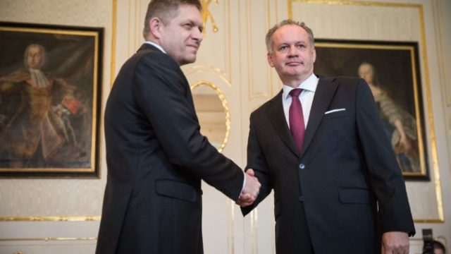 369998_robert fico andrej kiska 676x451.jpg