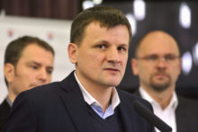 370149_parlik_07 676x451.jpg