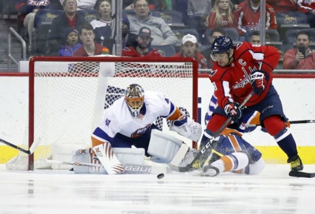 370197_islanders_capitals_hockey_31947 832e0e9e711a4867b6b4e3f8940d7001 676x459.jpg