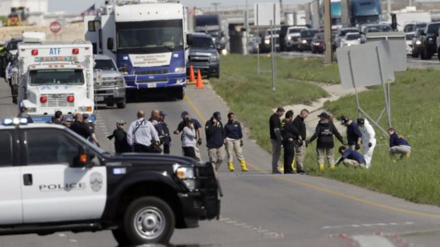 370624_austin_bombings_50984 06501a02a97c447bbc5ba837df05580b 676x410.jpg